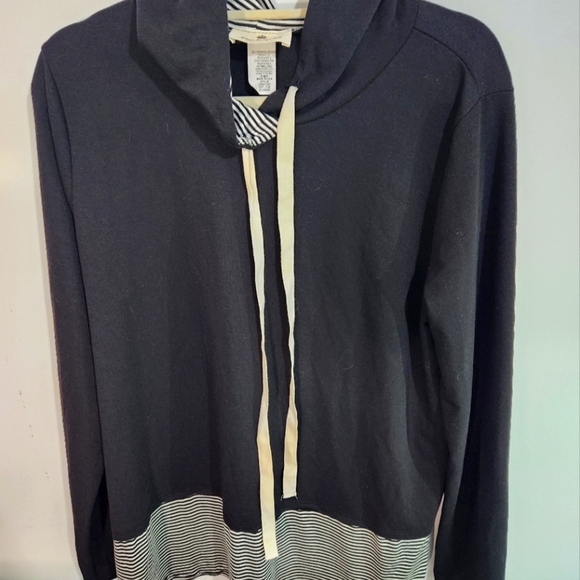 Lightweight long sleeve top, size XL - Picture 1 of 6